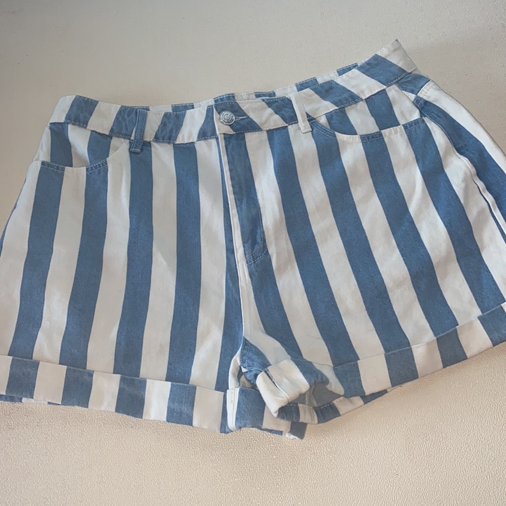 Forever 21+ size 12 striped denim shorts